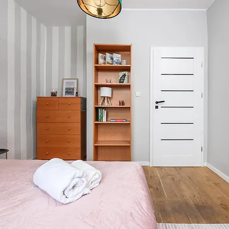 Apartamento Lumina I 2br For 6 Guests I Balcony I Near Palace Of Culture Varsóvia