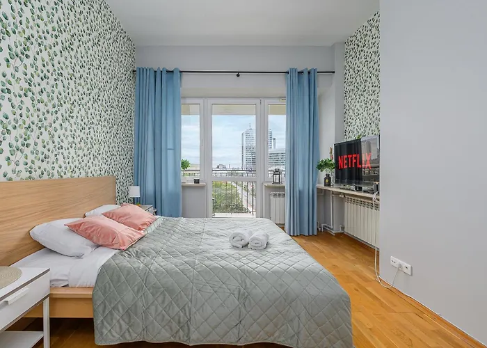 Lumina Near Palace Of Culture *