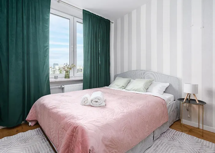 Lumina Near Palace Of Culture